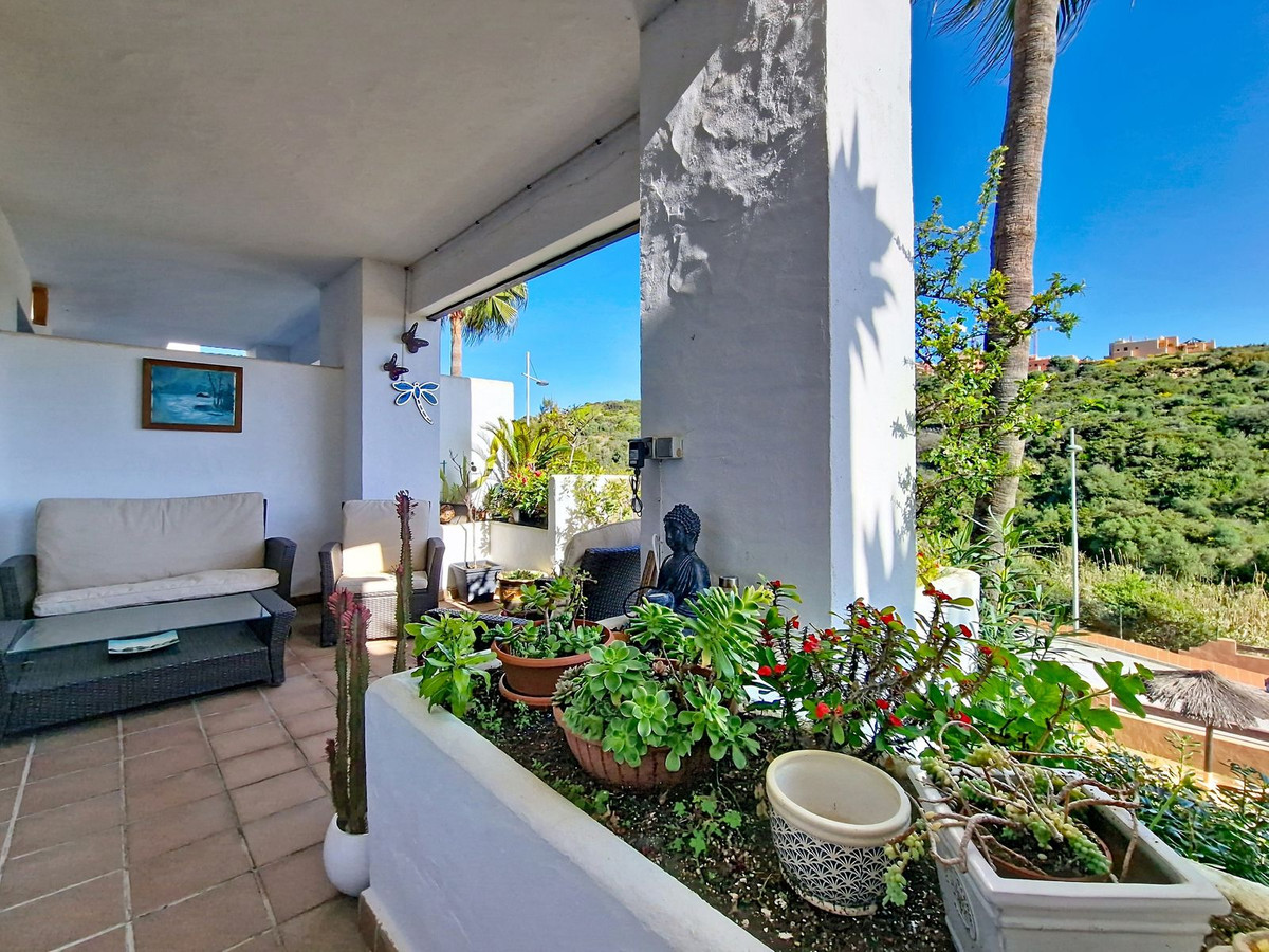 2 Bed, 2 Bath, ApartmentFor Sale, La Duquesa, Malaga