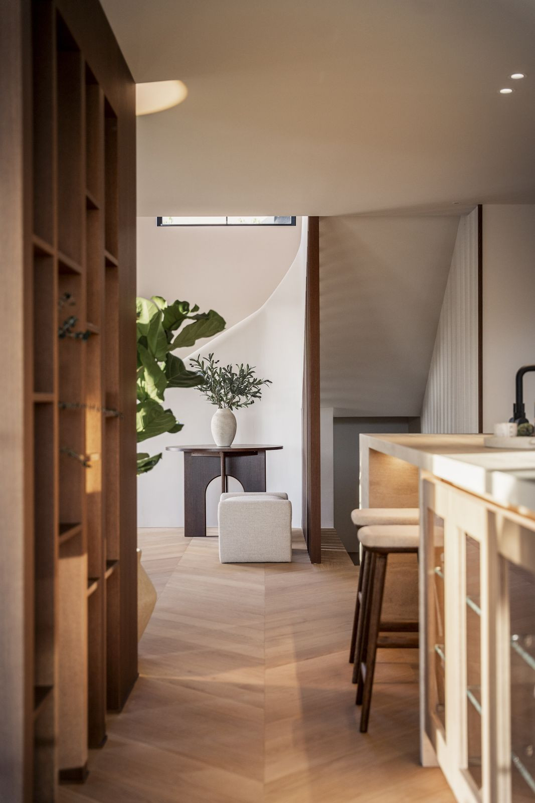 5 Bed, 4 Bath, HouseFor Sale, Nueva Andalucia, Malaga