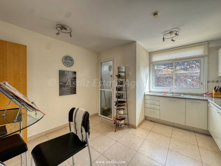 3 Bed, 2 Bath, ApartmentFor Sale, Lajas de Chapin, Puerto De Santiago