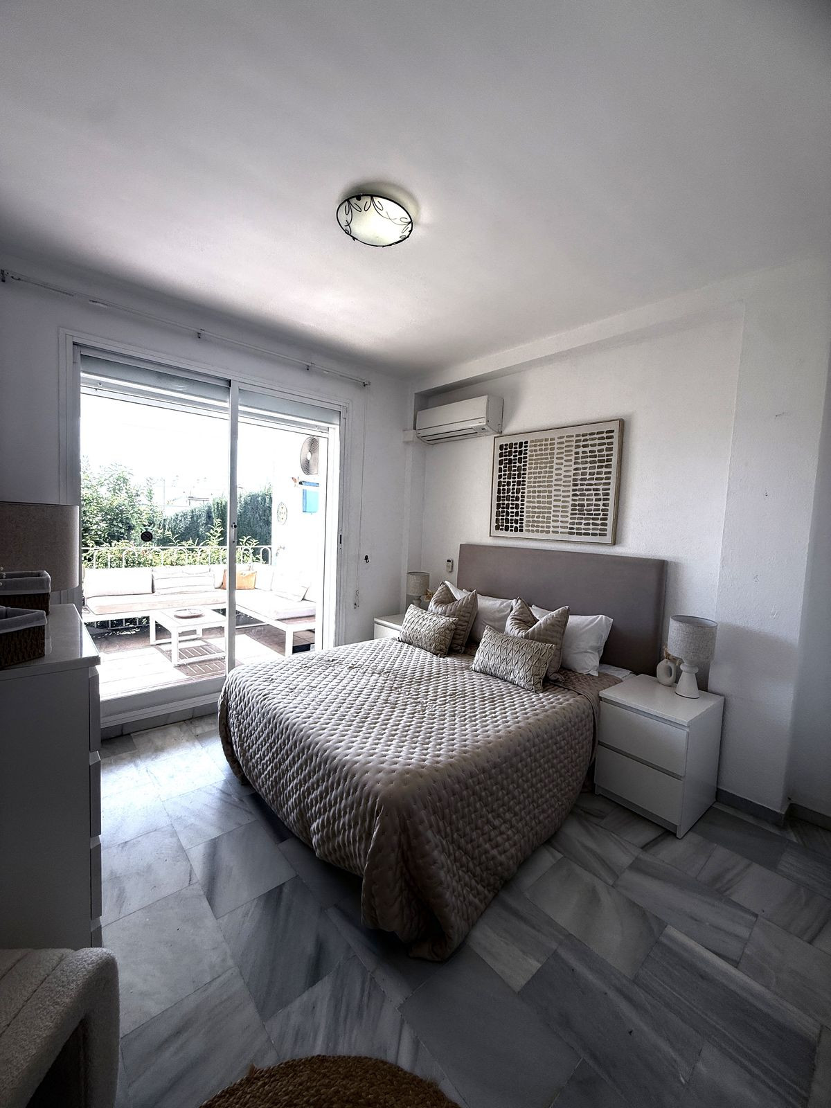 2 Bed, 2 Bath, ApartmentFor Sale, El Paraiso, Malaga