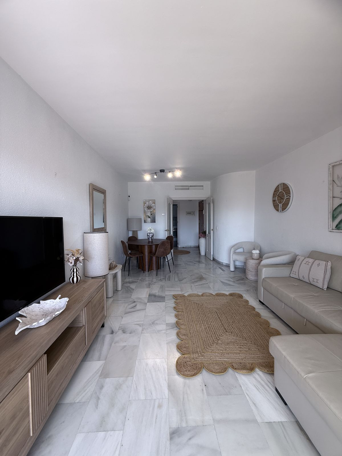 2 Bed, 2 Bath, ApartmentFor Sale, El Paraiso, Malaga