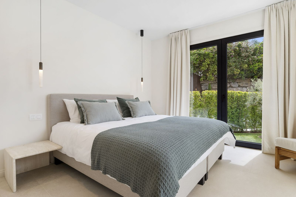 4 Bed, 4 Bath, HouseFor Sale, Benahavis, Malaga