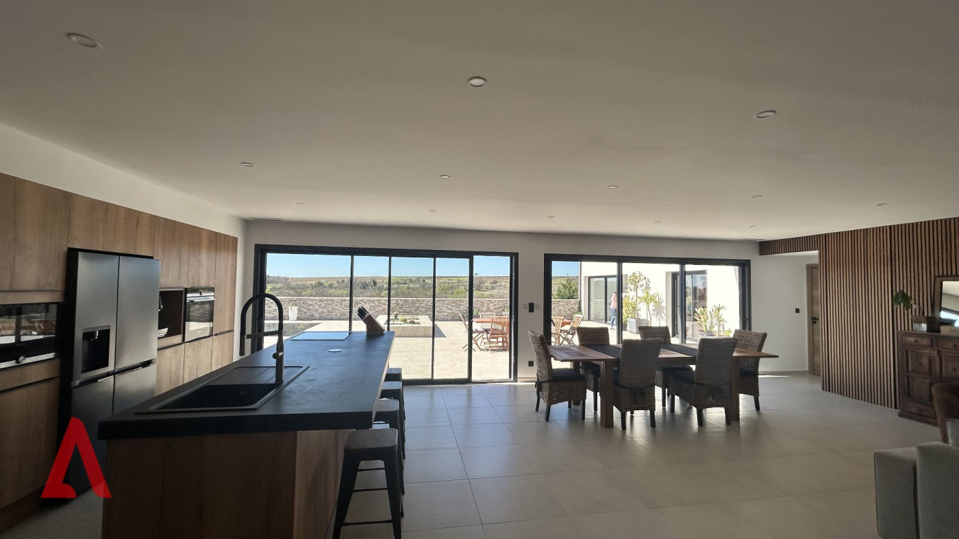 4 Bed, HouseFor Sale, Magalas, Herault, Languedoc-Roussillon, 34480