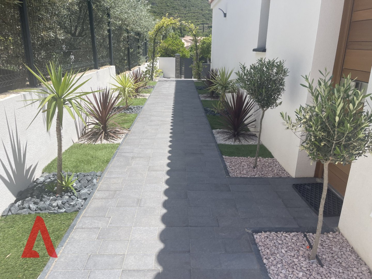 4 Bed, HouseFor Sale, Magalas, Herault, Languedoc-Roussillon, 34480