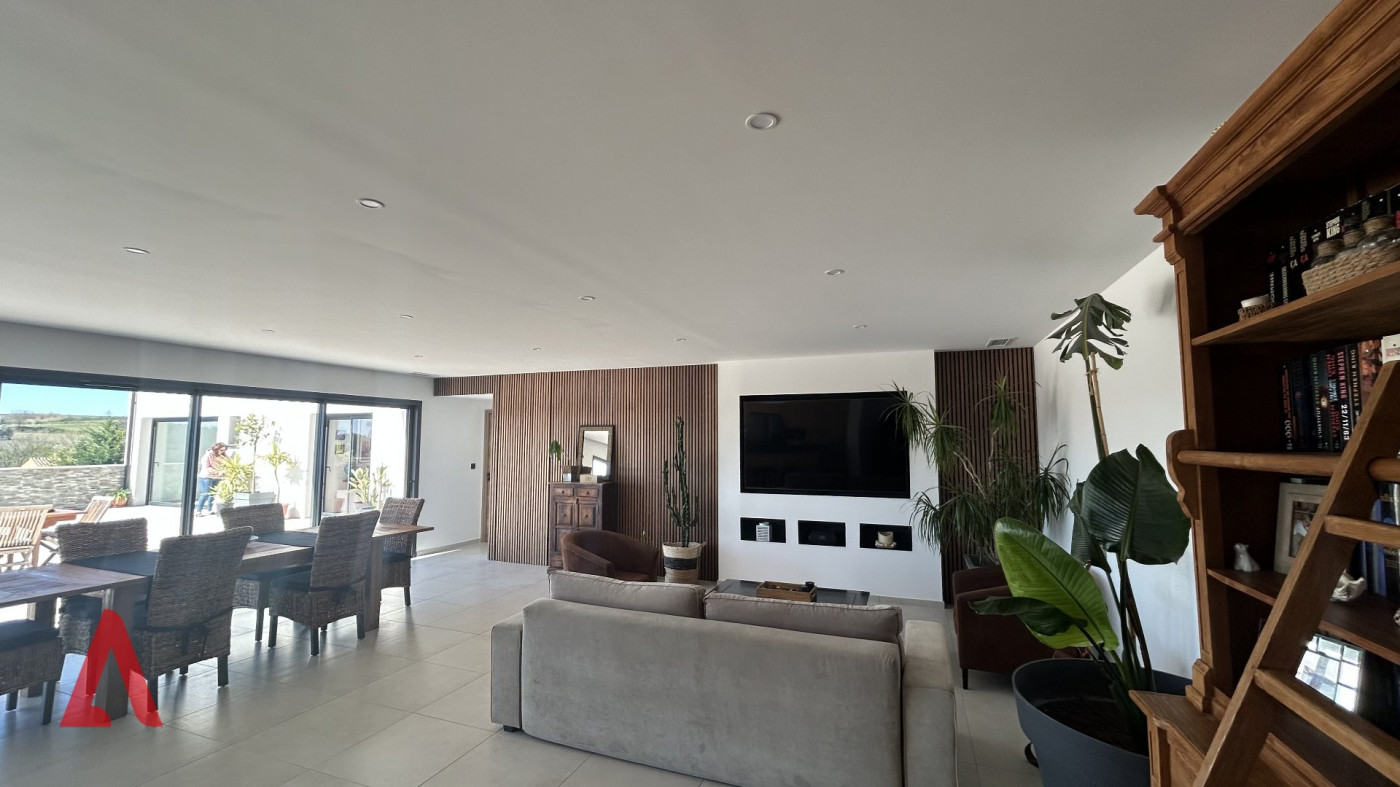 4 Bed, HouseFor Sale, Magalas, Herault, Languedoc-Roussillon, 34480