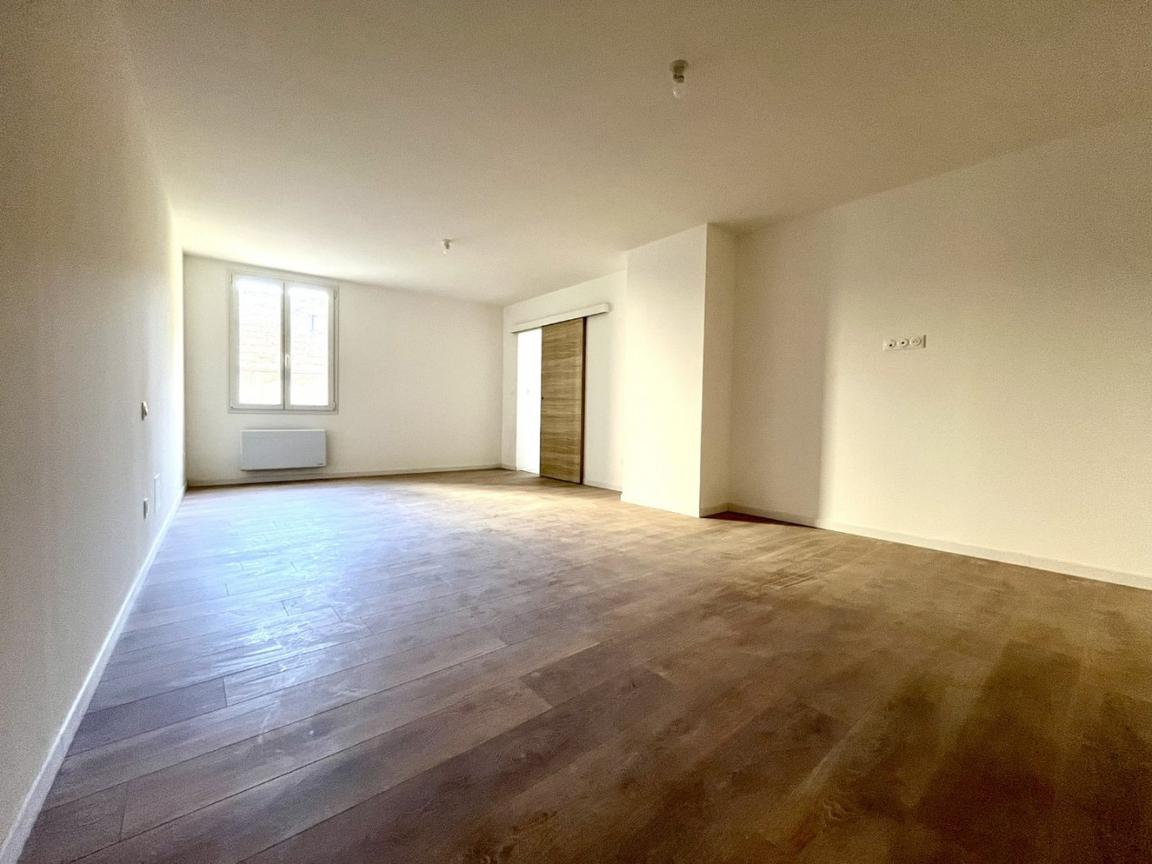 5 Bed, HouseFor Sale, Roujan, Herault, Languedoc-Roussillon, 34320