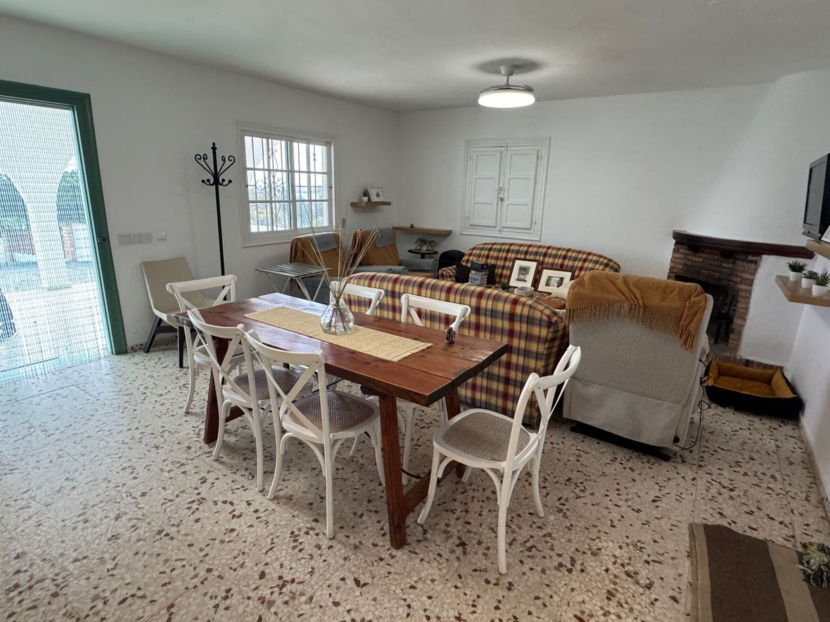 4 Bed, 1 Bath, HouseFor Sale, Cancelada, Malaga