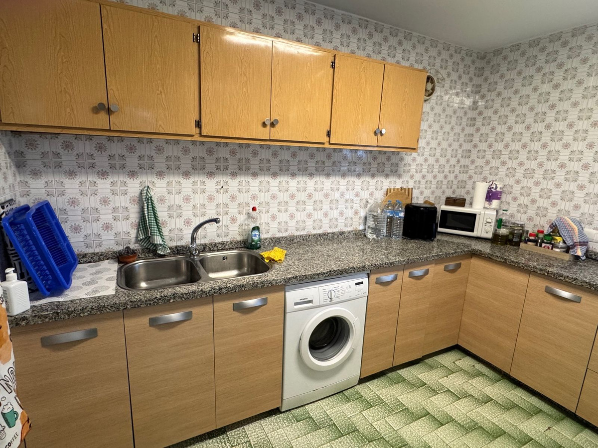 4 Bed, 1 Bath, HouseFor Sale, Cancelada, Malaga