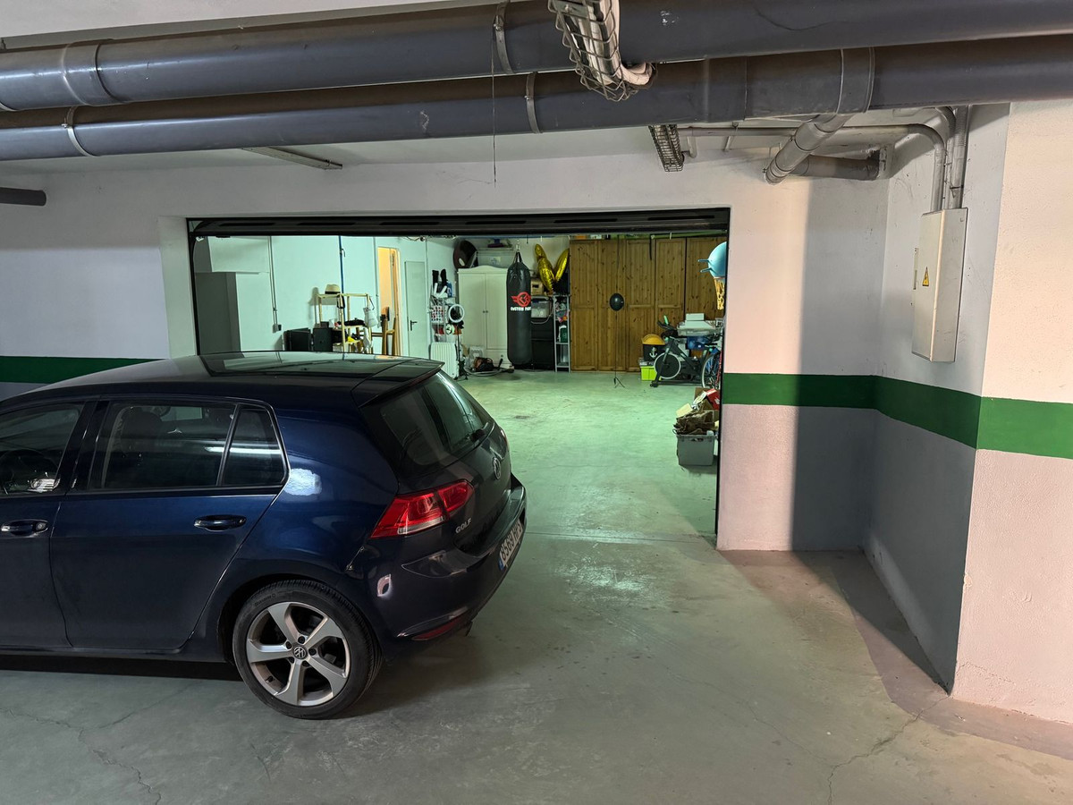 4 Bed, 3 Bath, HouseFor Sale, Estepona, Malaga