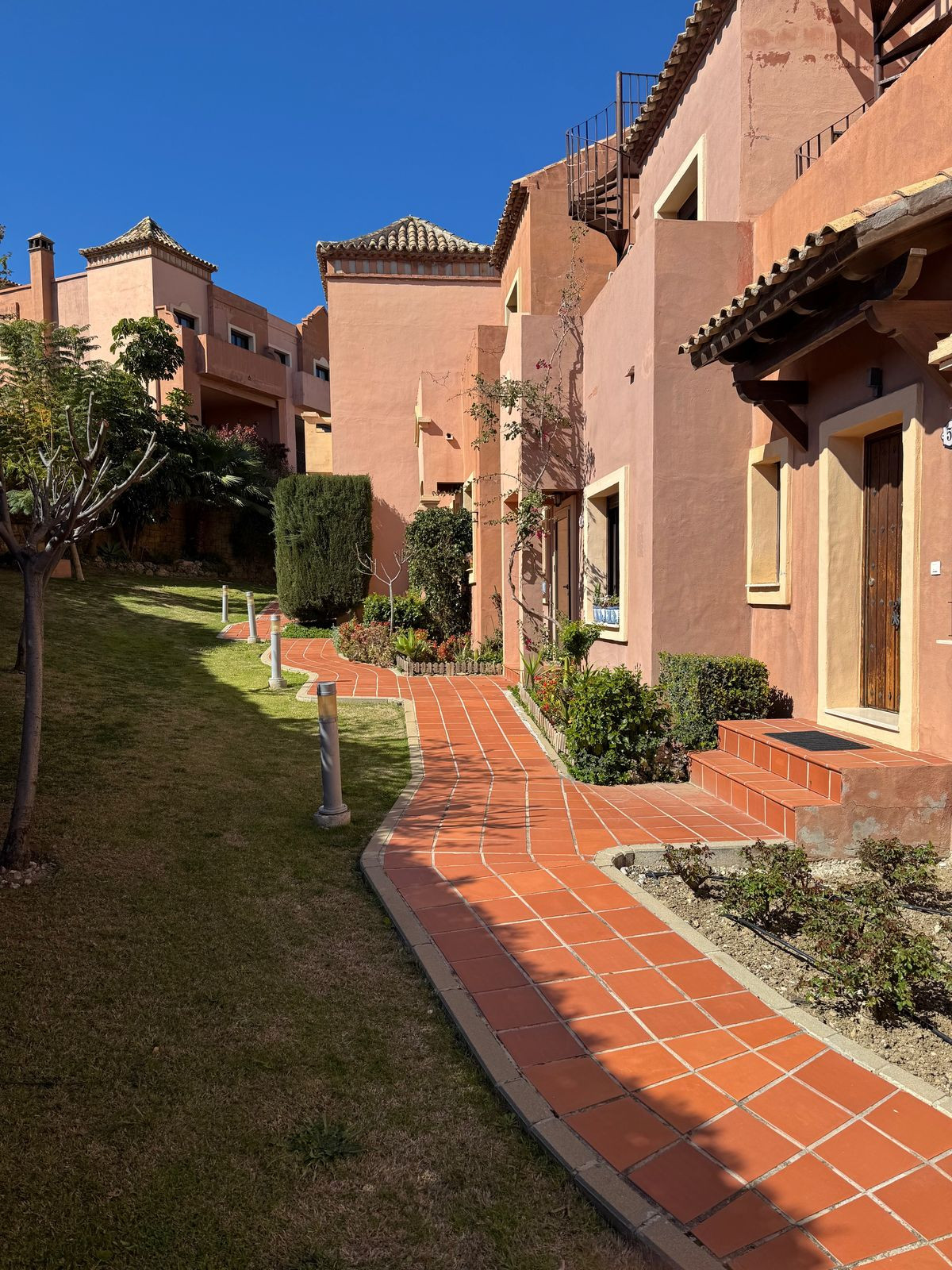 4 Bed, 3 Bath, HouseFor Sale, Estepona, Malaga
