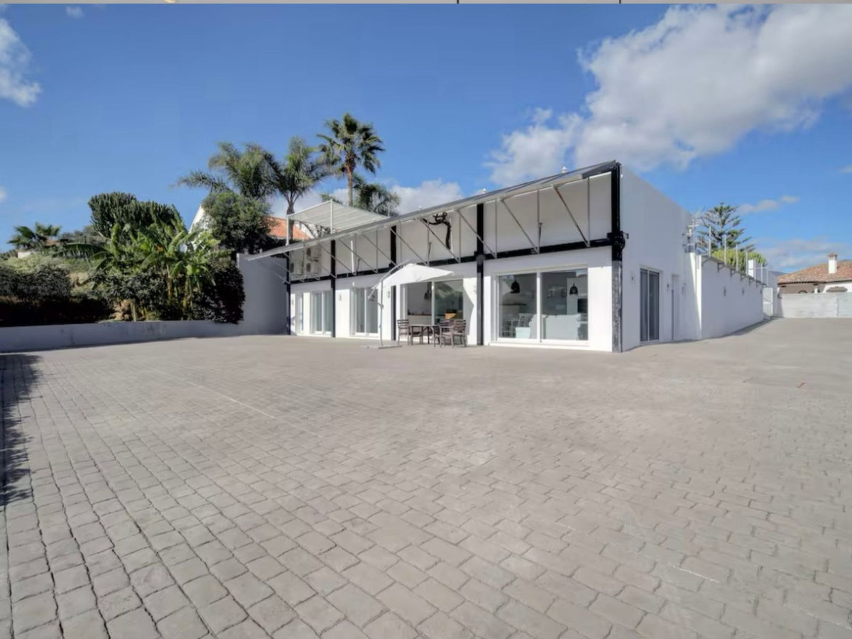 6 Bed, 5 Bath, HouseFor Sale, Manilva, Malaga