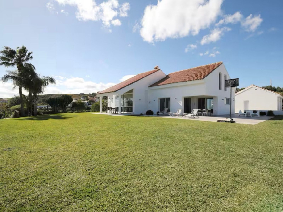 6 Bed, 5 Bath, HouseFor Sale, Manilva, Malaga