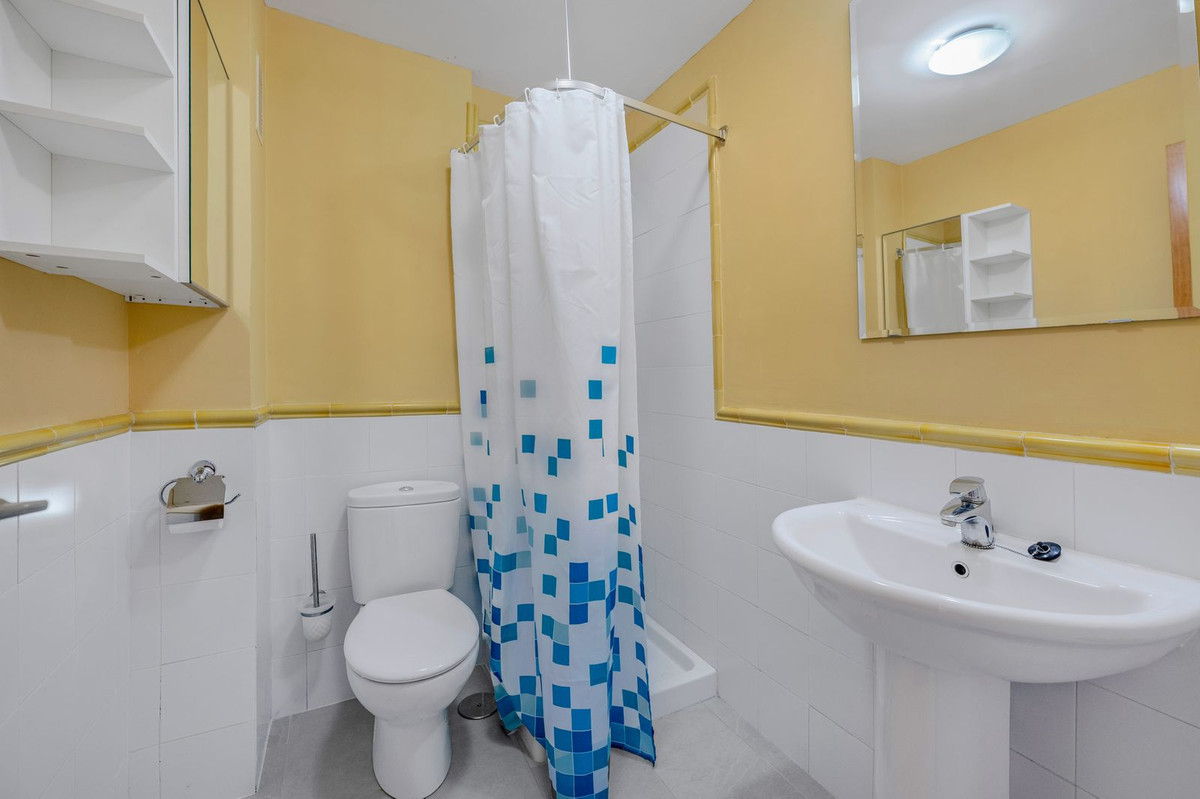 2 Bed, 2 Bath, ApartmentFor Sale, Riviera Del Sol, Malaga