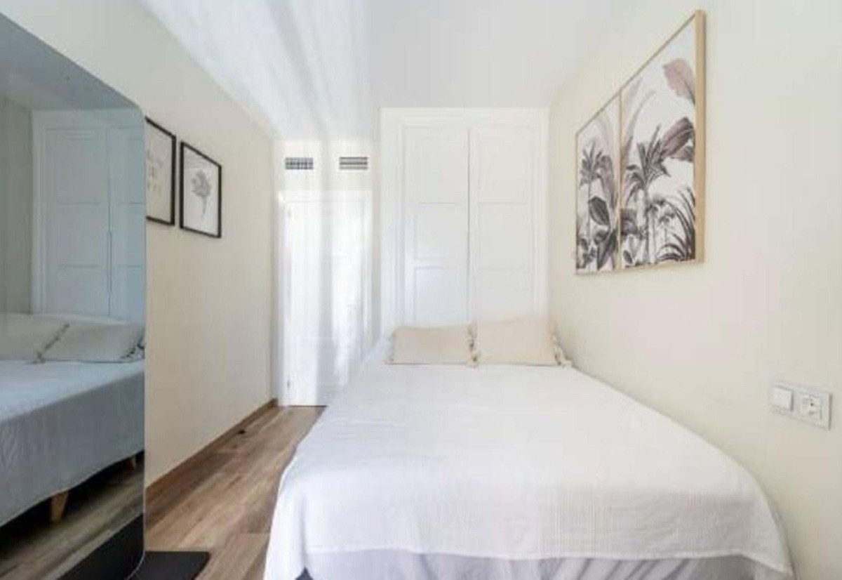 3 Bed, 2 Bath, ApartmentFor Sale, Benalmadena Costa, Malaga