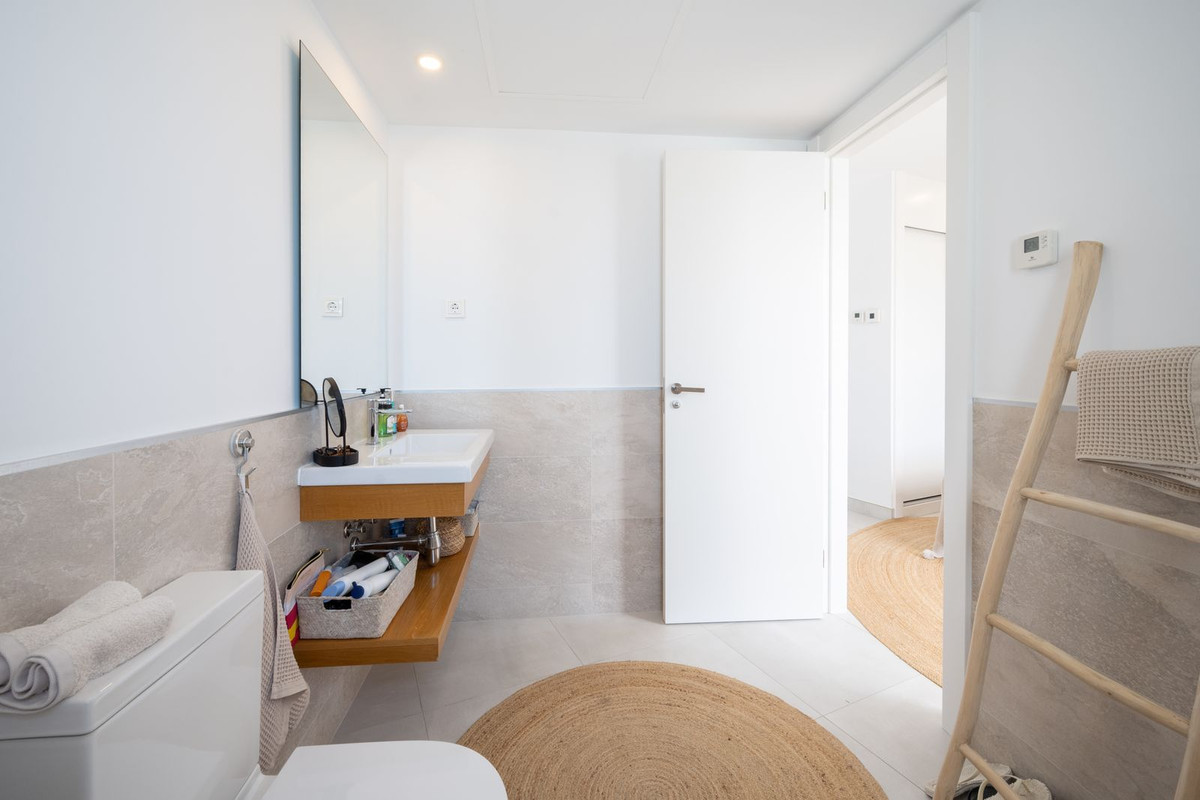 3 Bed, 3 Bath, ApartmentFor Sale, Los Monteros, Malaga