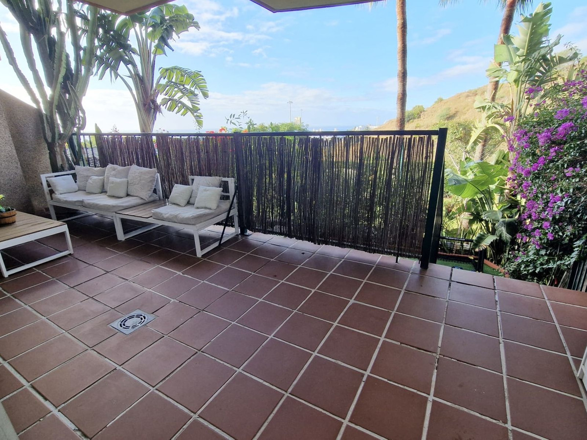 3 Bed, 2 Bath, ApartmentFor Sale, Riviera Del Sol, Malaga