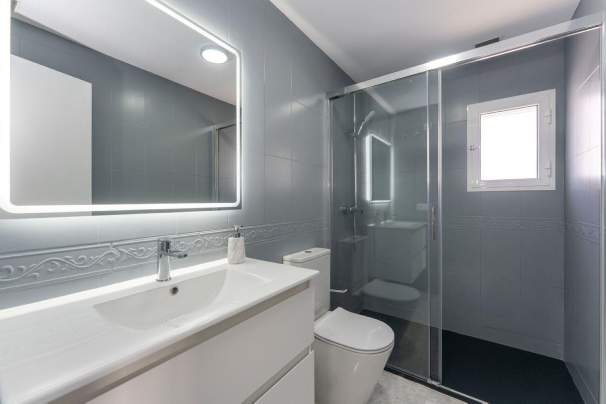 3 Bed, 3 Bath, HouseFor Sale, Artola, Malaga