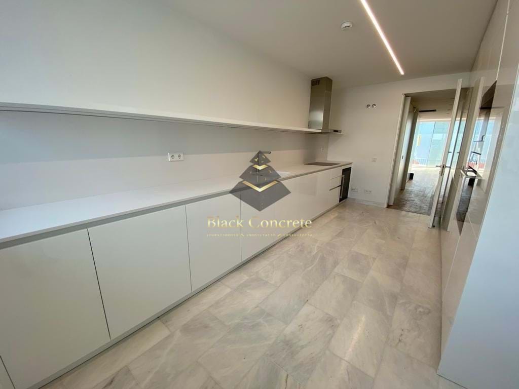 4 Bed, 3 Bath, ApartmentFor Sale, Lisboa, Lisboa, 1200-161