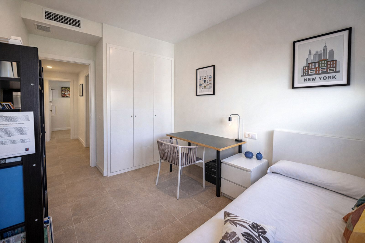 3 Bed, 2 Bath, ApartmentFor Sale, Estepona, Malaga