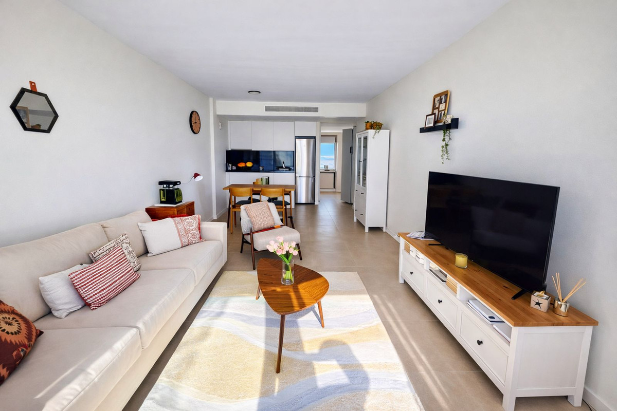 3 Bed, 2 Bath, ApartmentFor Sale, Estepona, Malaga