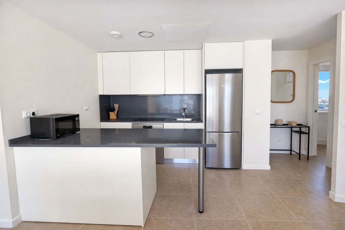 3 Bed, 2 Bath, ApartmentFor Sale, Estepona, Malaga