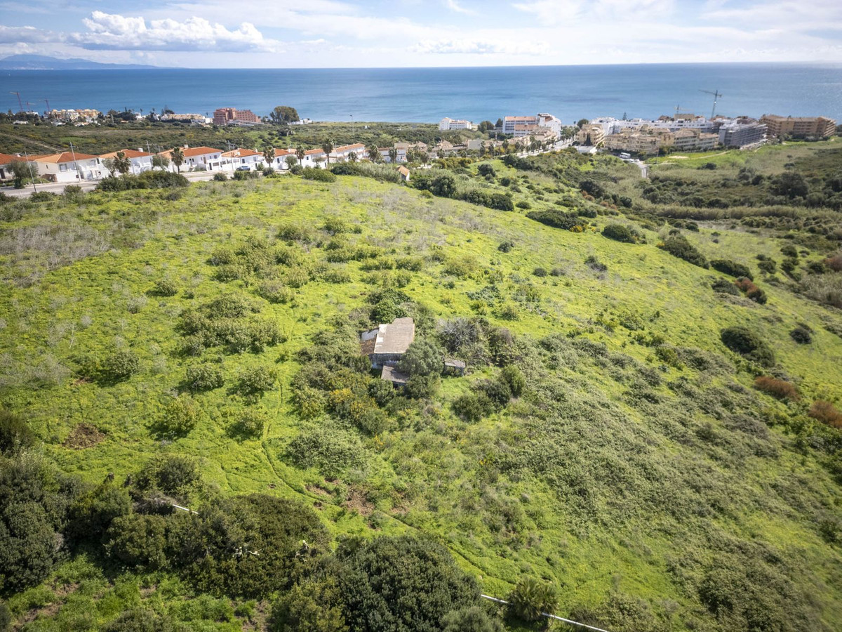 La Duquesa, Malaga, ,For Sale,R5333131