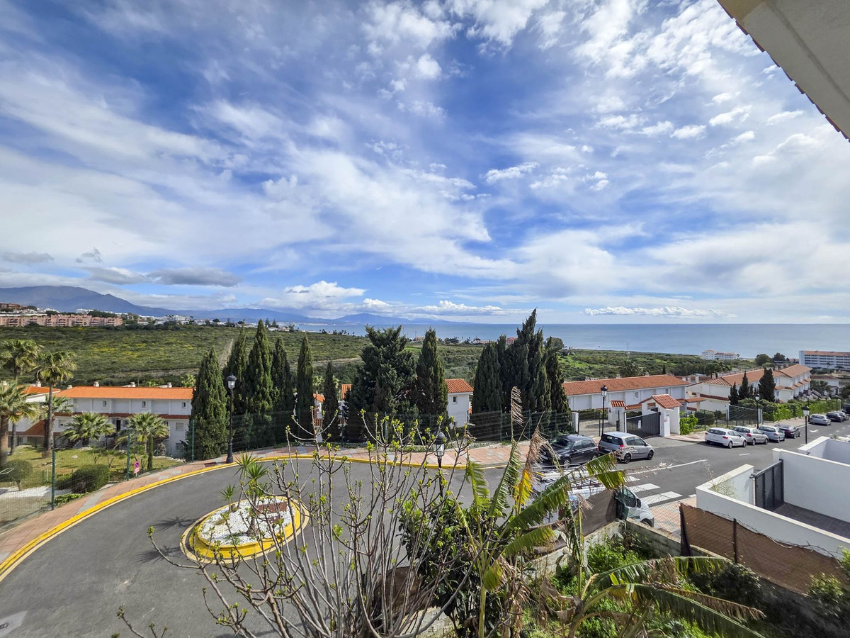 4 Bed, 3 Bath, HouseFor Sale, La Duquesa, Malaga