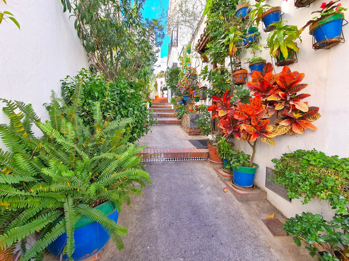 3 Bed, 1 Bath, HouseFor Sale, Estepona, Malaga