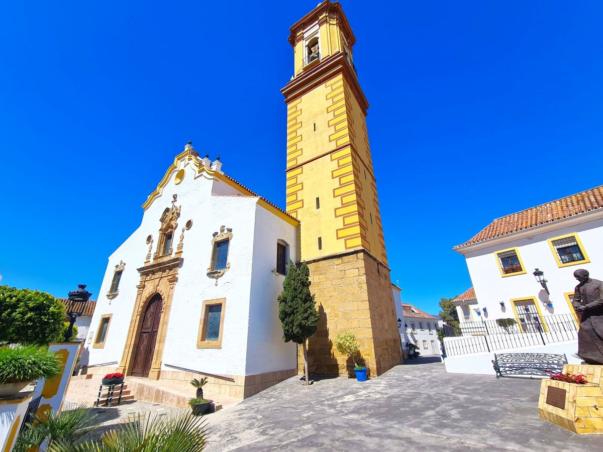 3 Bed, 1 Bath, HouseFor Sale, Estepona, Malaga