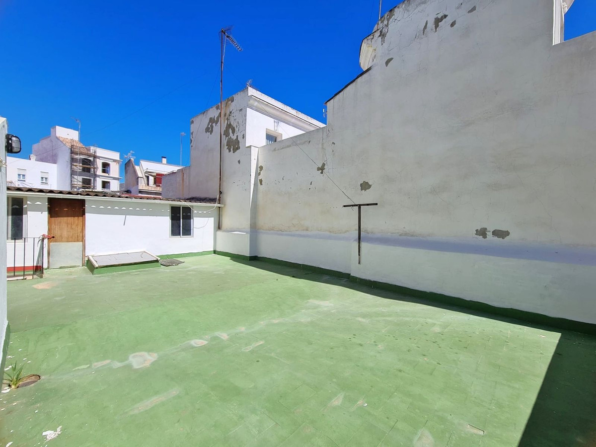 3 Bed, 1 Bath, HouseFor Sale, Estepona, Malaga