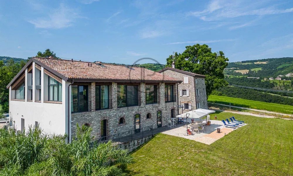 10 Bed, 13 Bath, HouseFor Sale, Zocca, Modena