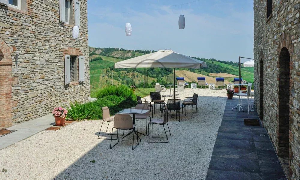 10 Bed, 13 Bath, HouseFor Sale, Zocca, Modena