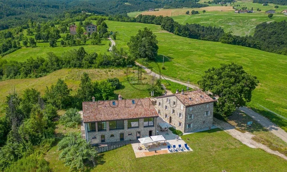 10 Bed, 13 Bath, HouseFor Sale, Zocca, Modena