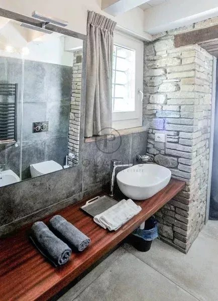 10 Bed, 13 Bath, HouseFor Sale, Zocca, Modena