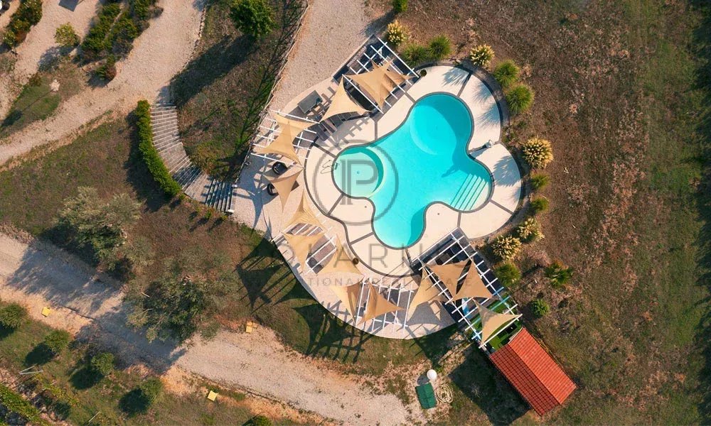 Commercial Property, For Sale