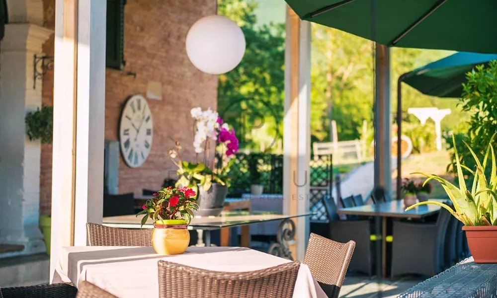 Commercial Property, For Sale