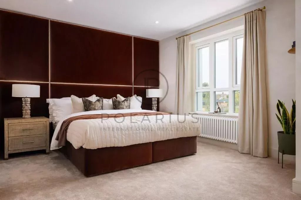 5 Bed, 5 Bath, HouseFor Sale, London, Greater London (city Of London)