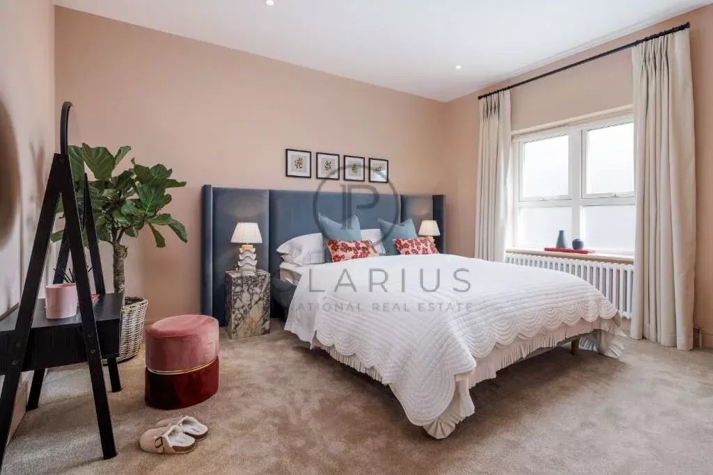 5 Bed, 5 Bath, HouseFor Sale, London, Greater London (city Of London)
