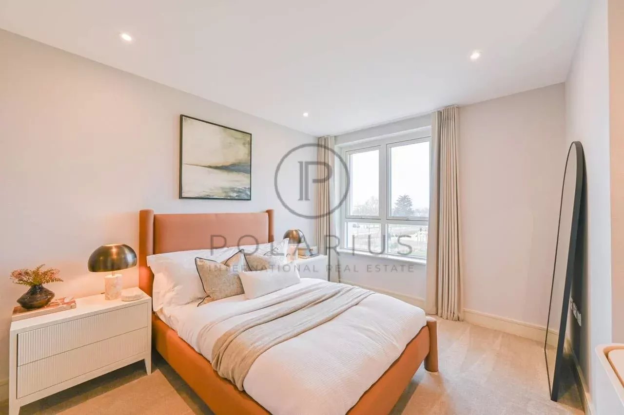 2 Bed, 1 Bath, ApartmentFor Sale, London, Greater London (city Of London)