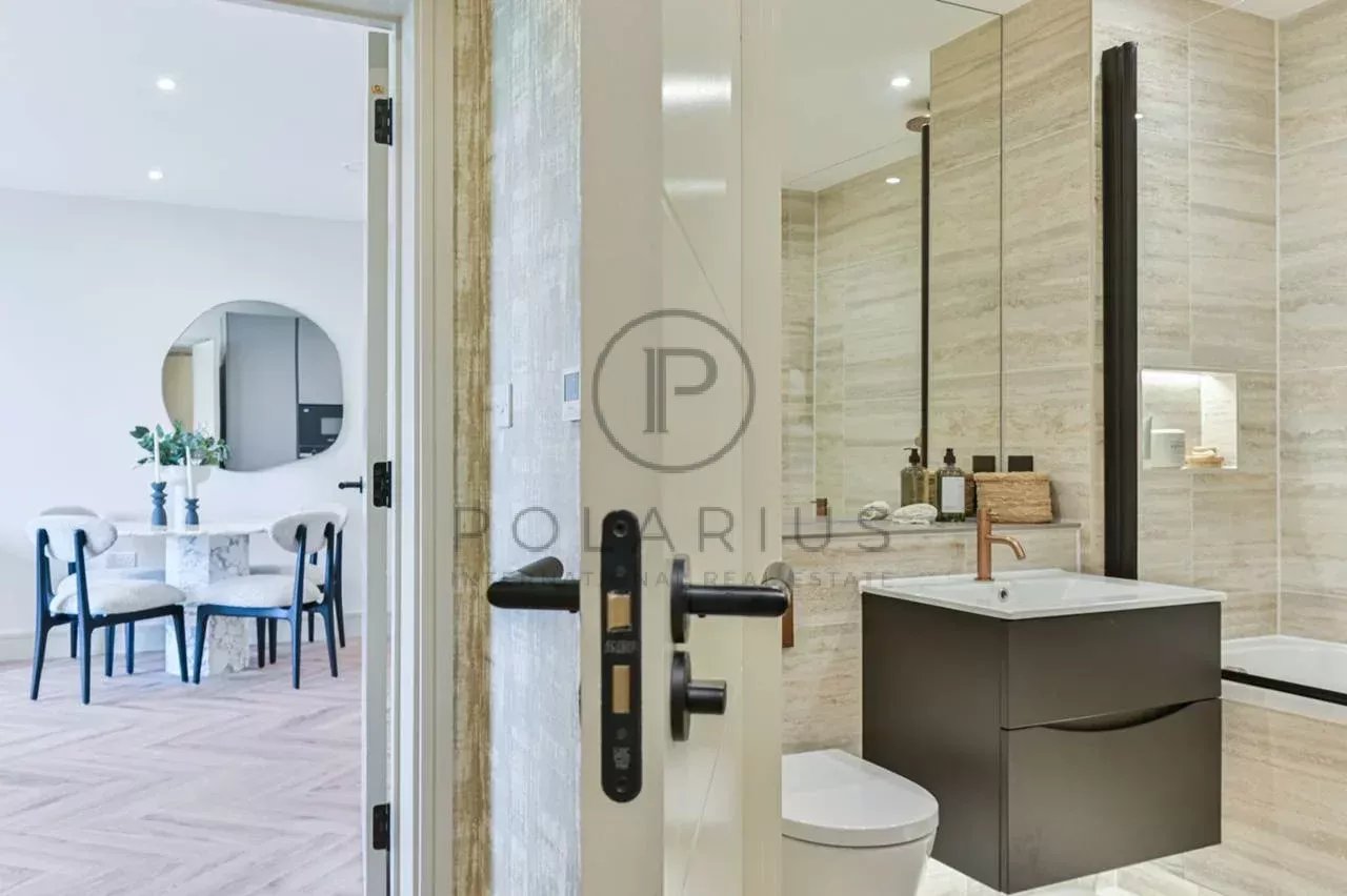 2 Bed, 1 Bath, ApartmentFor Sale, London, Greater London (city Of London)