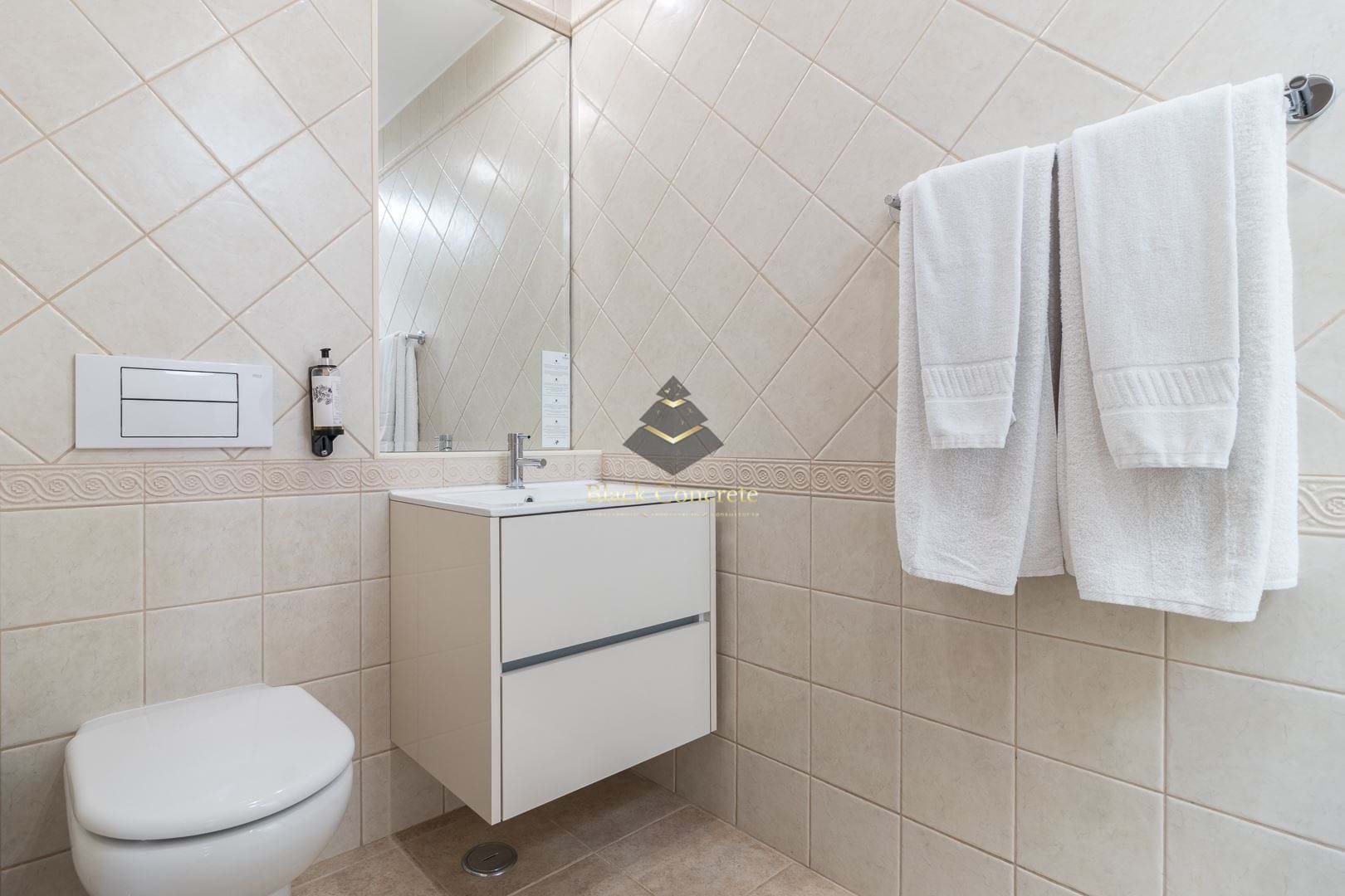 2 Bed, 2 Bath, ApartmentFor Sale, Lagoa, Faro