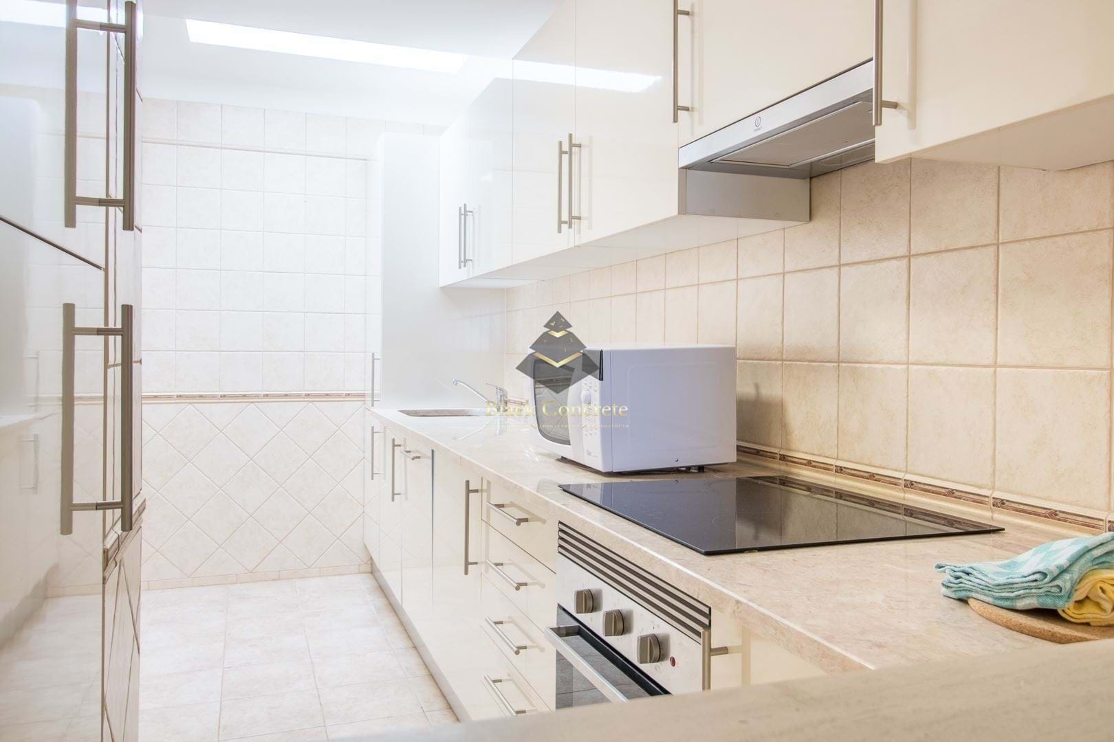 2 Bed, 2 Bath, ApartmentFor Sale, Lagoa, Faro