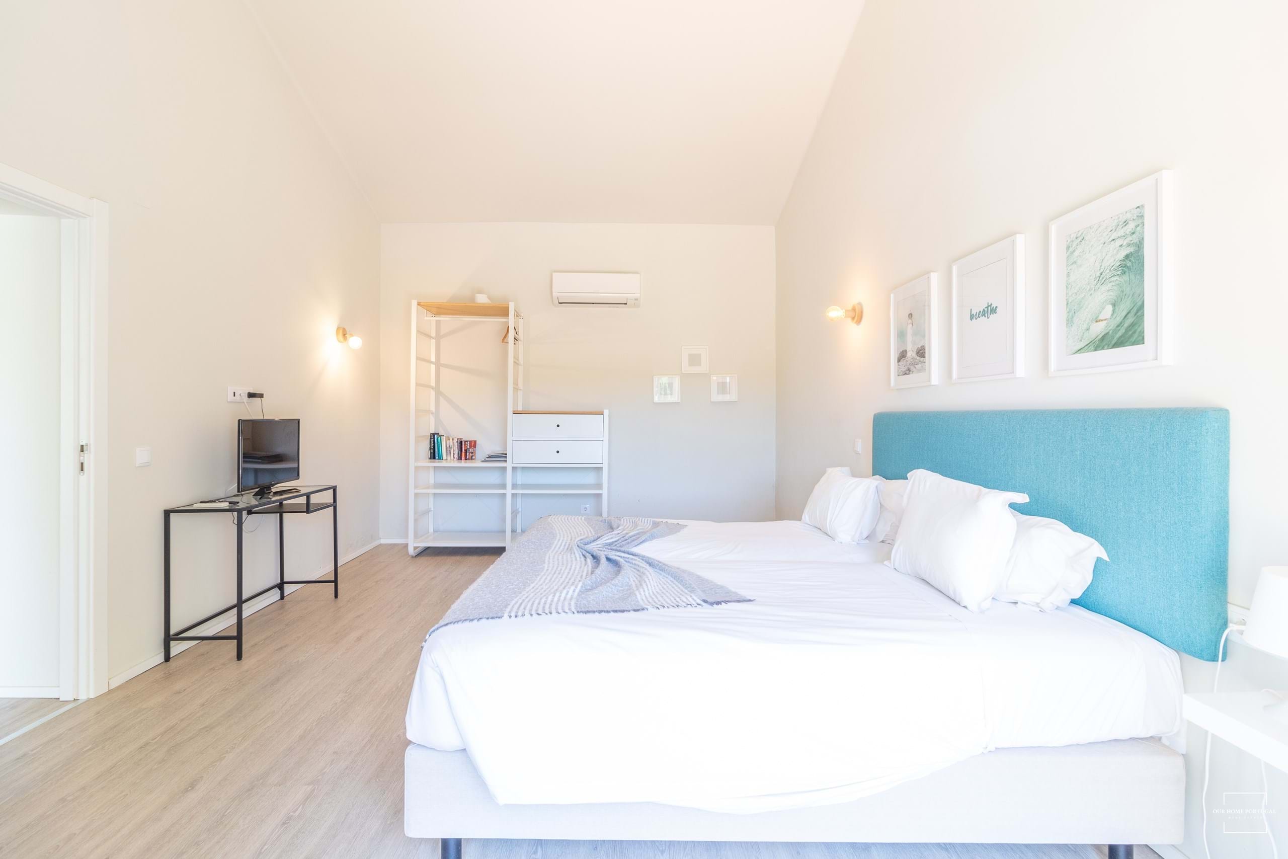 3 Bed, 2 Bath, HouseFor Sale, Lagoa, Faro, 8401-908