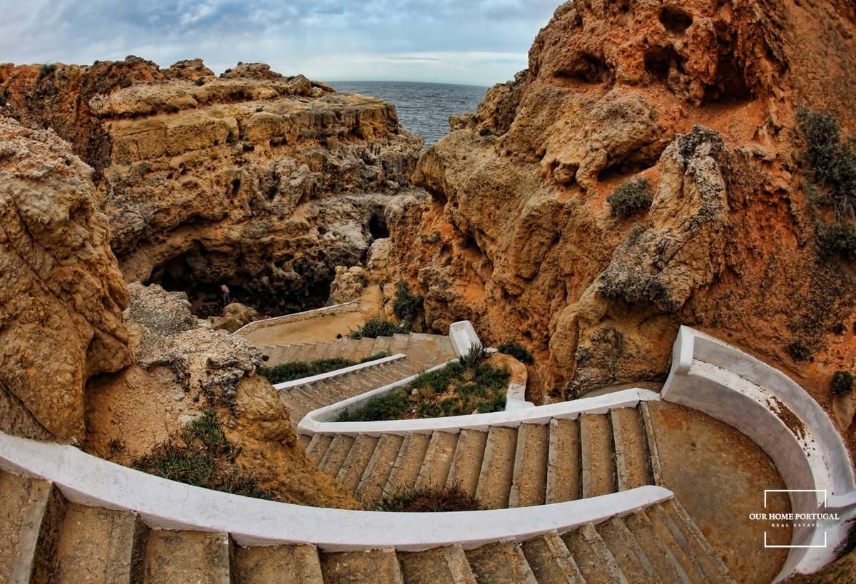 3 Bed, 2 Bath, HouseFor Sale, Lagoa, Faro, 8401-908