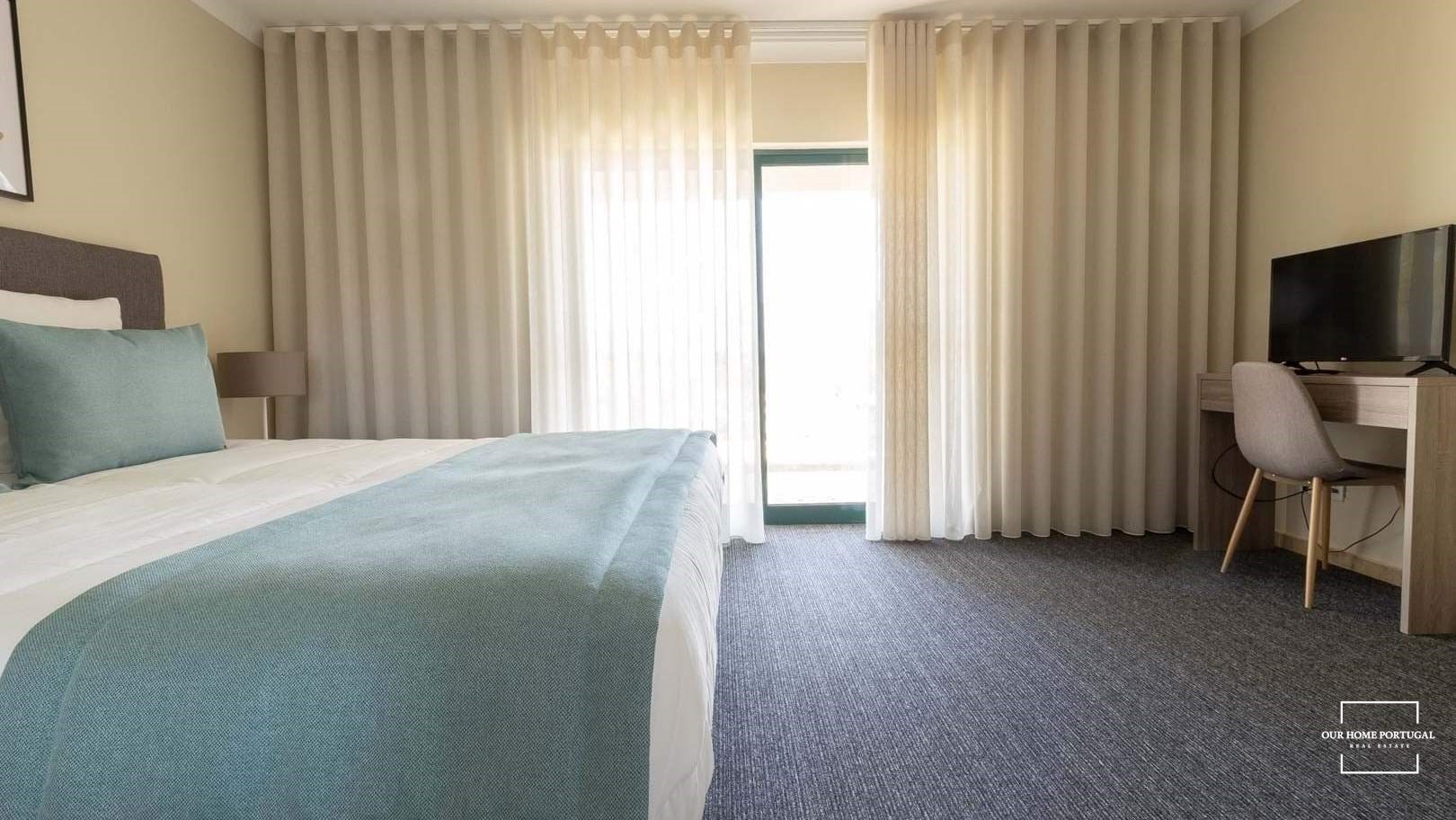 2 Bed, 2 Bath, ApartmentFor Sale, Lagoa, Faro, 8400-143