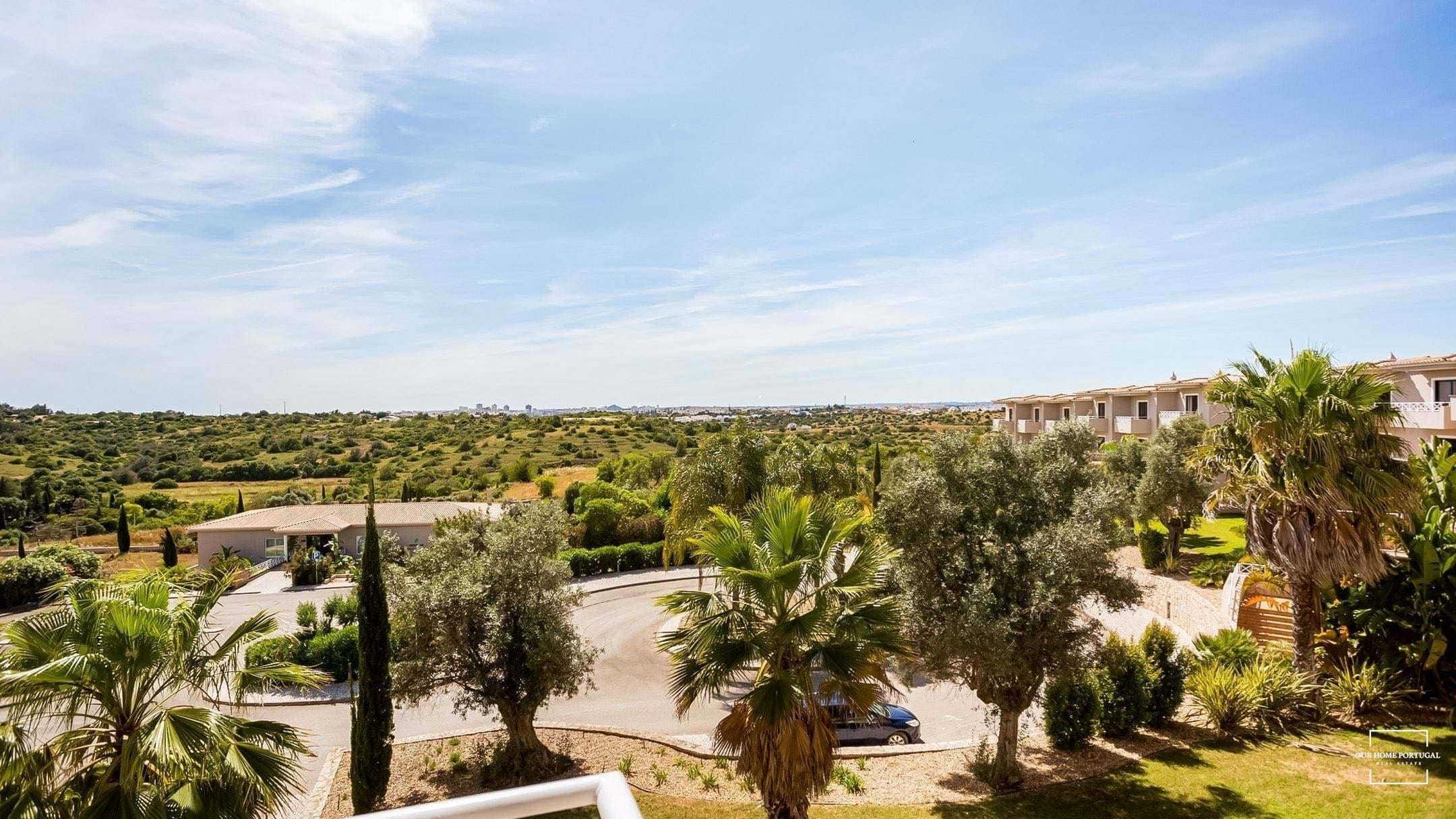 1 Bath, ApartmentFor Sale, Lagoa, Faro, 8400-557