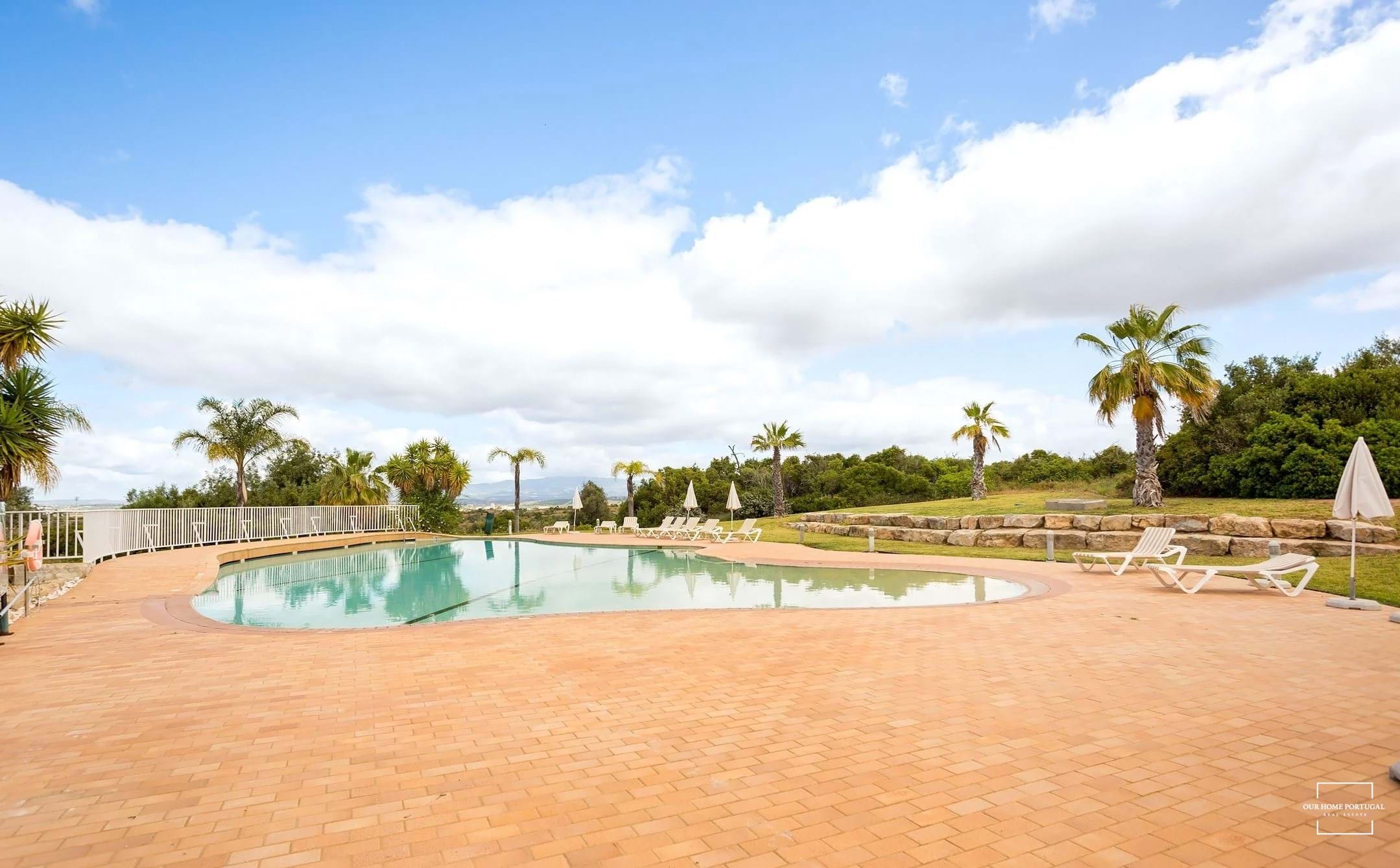 1 Bath, ApartmentFor Sale, Lagoa, Faro, 8400-557