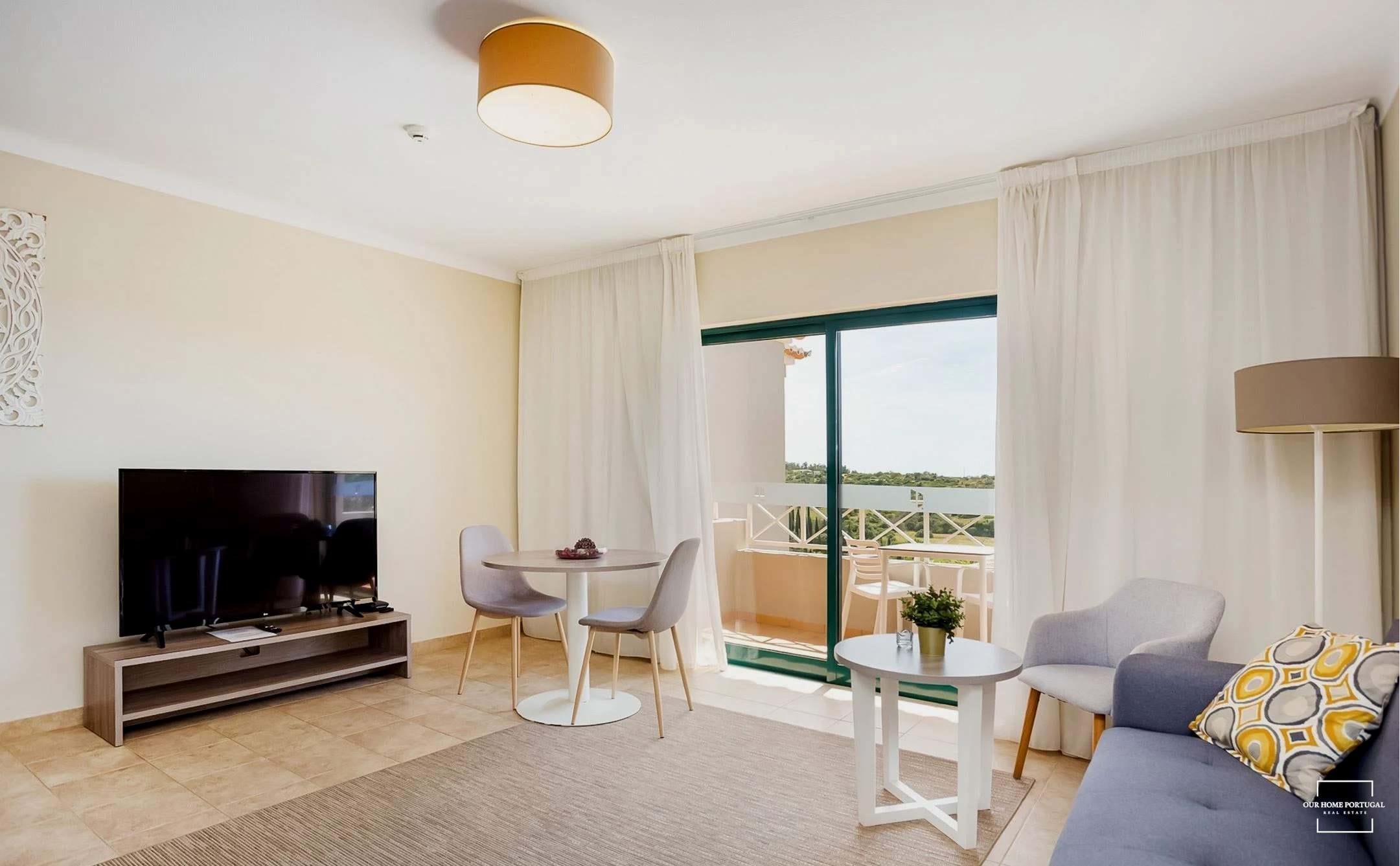 1 Bath, ApartmentFor Sale, Lagoa, Faro, 8400-557