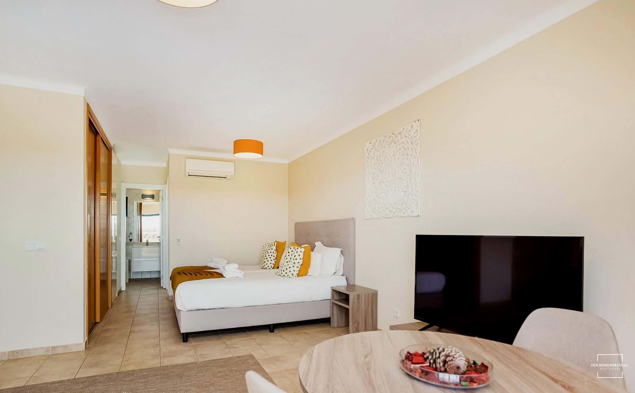 1 Bath, ApartmentFor Sale, Lagoa, Faro, 8400-557