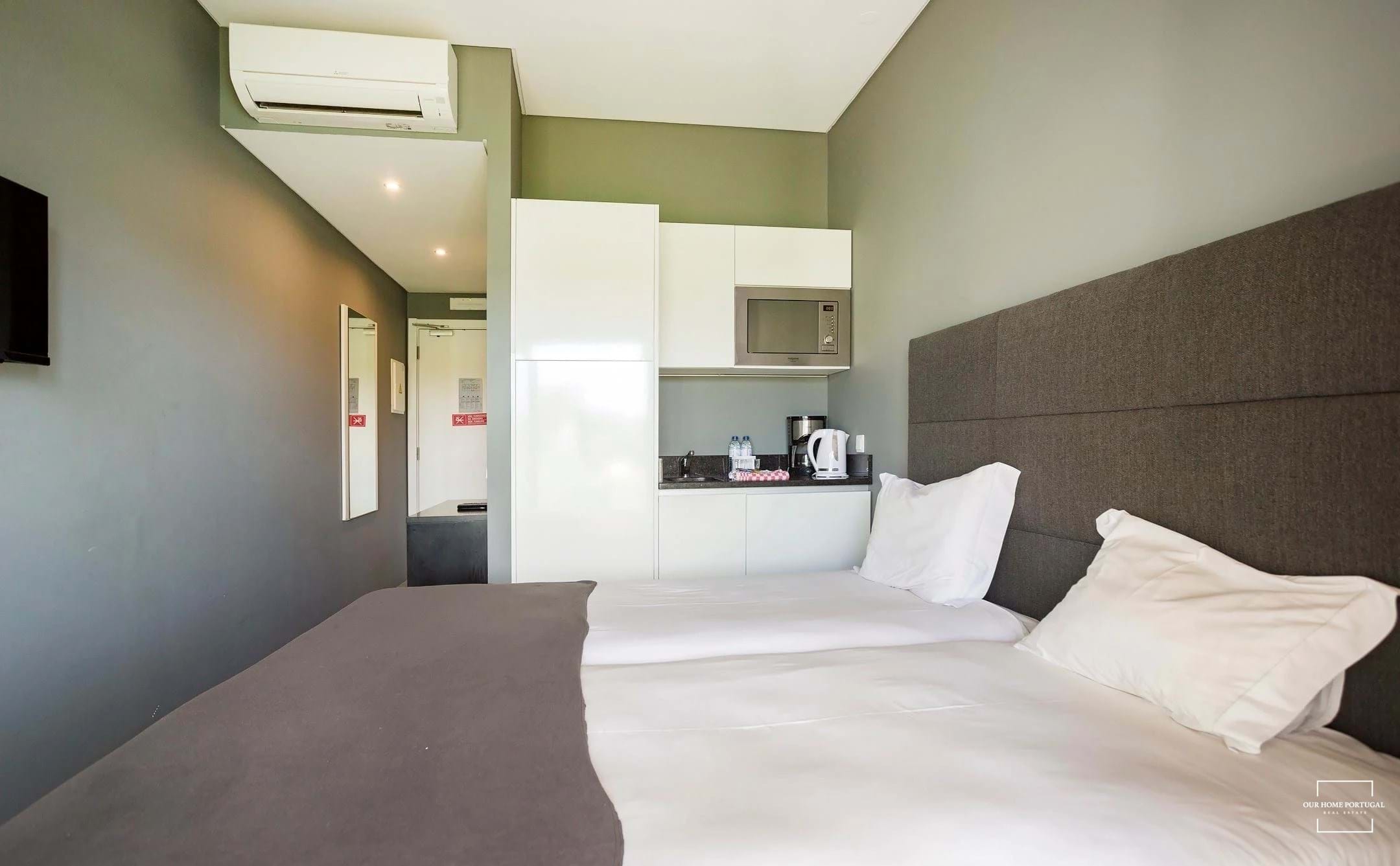 1 Bed, 1 Bath, ApartmentFor Sale, Carvoeiro, Lagoa, Faro, 8400-526